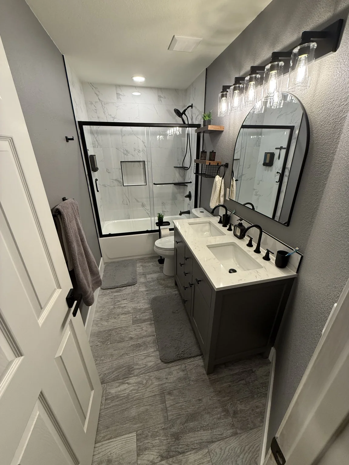Antelope family bathroom after remodel